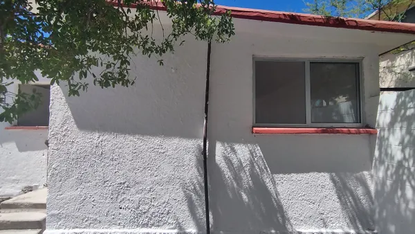 REHABILITACIÓN Y CONSTRUCCIÓN DE TRAILAS Y VIVIENDAS PARA PERSONAL DE MINA EN PROYECTO MINERO